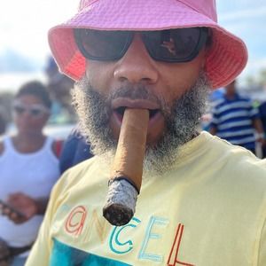 Meet your Posher, Antonio